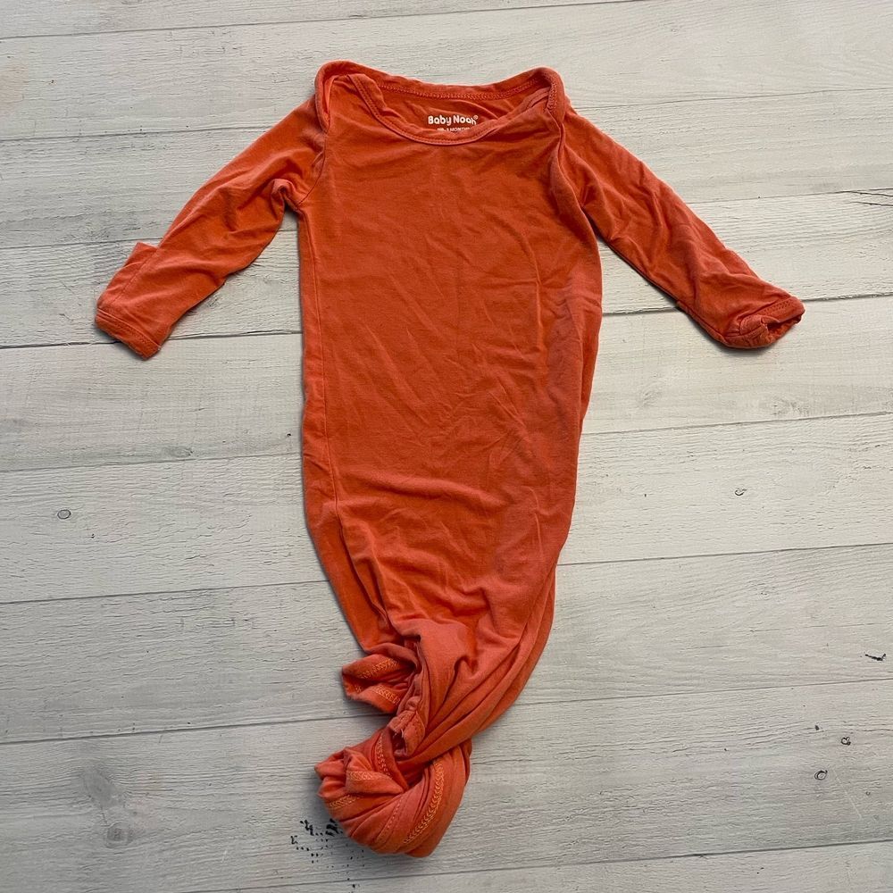 Baby Noah knotted gown 0-3 months‎